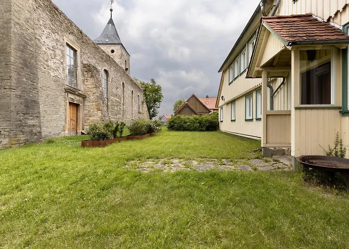 Altes Pfarrhaus - Durchblick * Hüttenrode